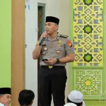 Jumat Keliling di Masjid At Taqwa , Polda Kalbar Ajak Masyarakat Cegah Hoaks dan Jaga Persatuan